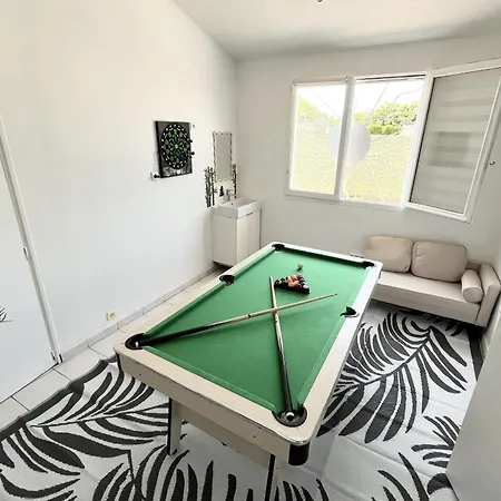 Spacious House For 6 With Pool Table Prázdninový dům